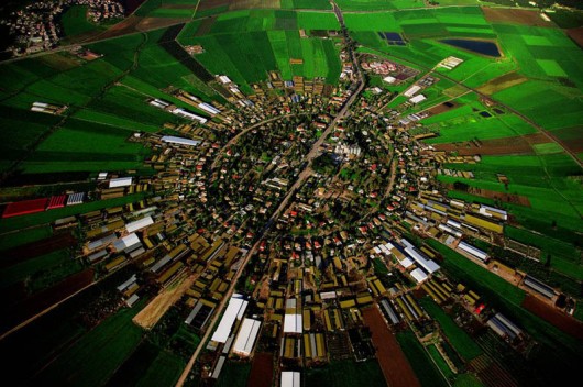 Ян Артюс-Бертран (Yann Arthus-Bertrand) - Earth from the Air