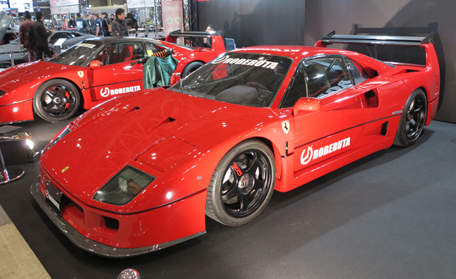 robureta-ferrari-f40